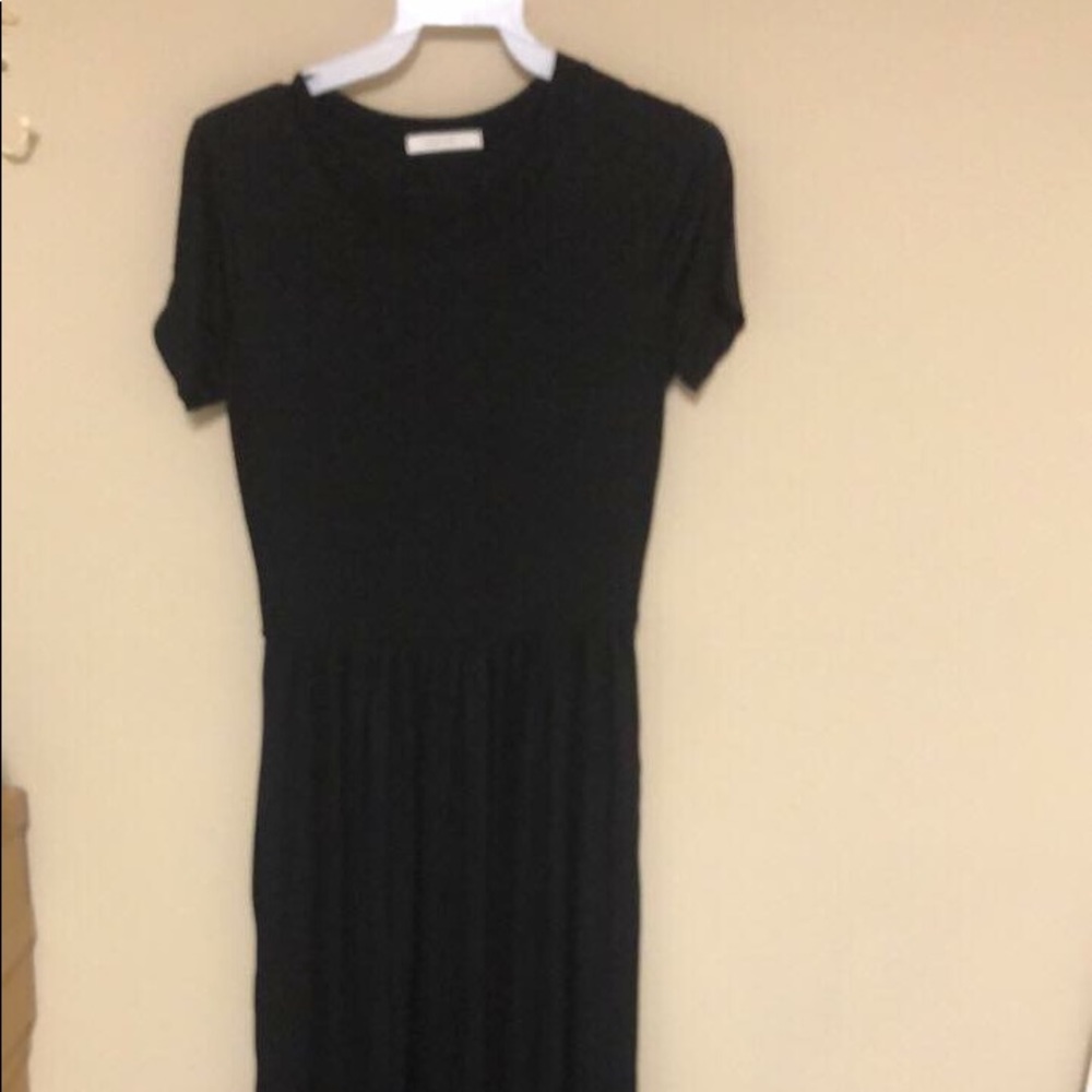 Black short sleeve maxi dress